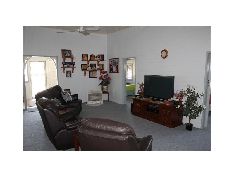 26 Pratten Street, Dalby QLD 4405