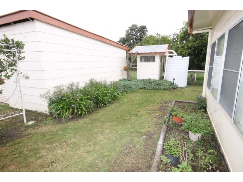 22 Garrow Street, Dalby QLD 4405