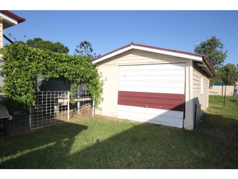 27 Garrow, Dalby QLD 4405