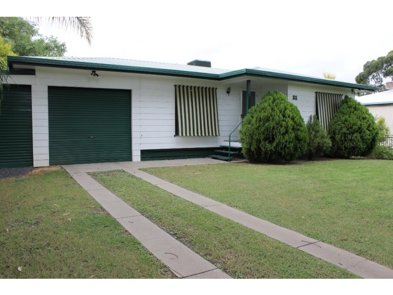 31 College Cresent, Dalby QLD 4405