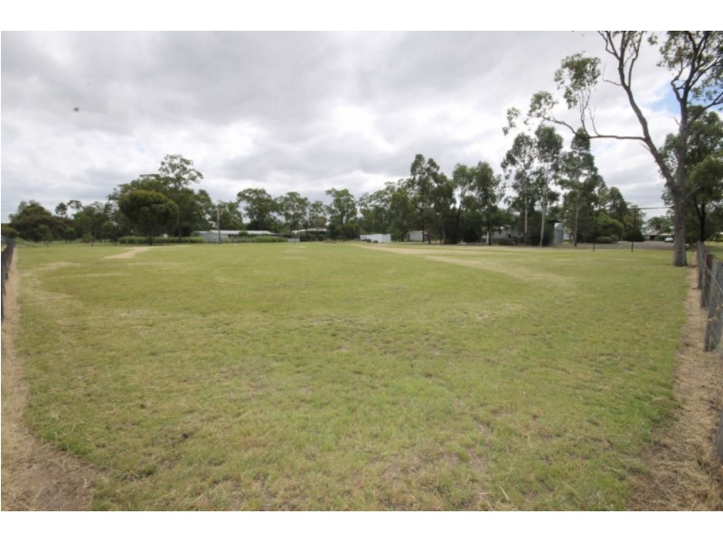 36 Spring Creek Drive, Dalby QLD 4405