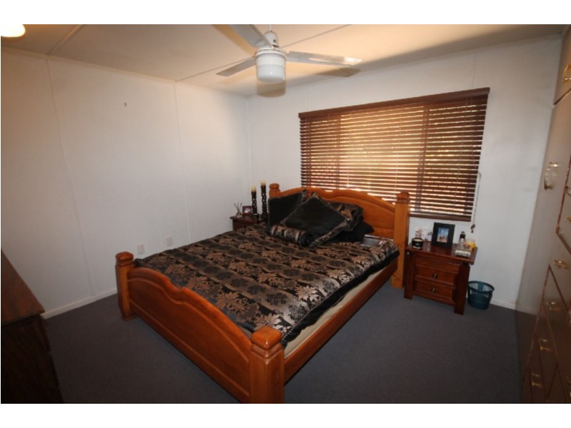 18 Hall Street, Dalby QLD 4405