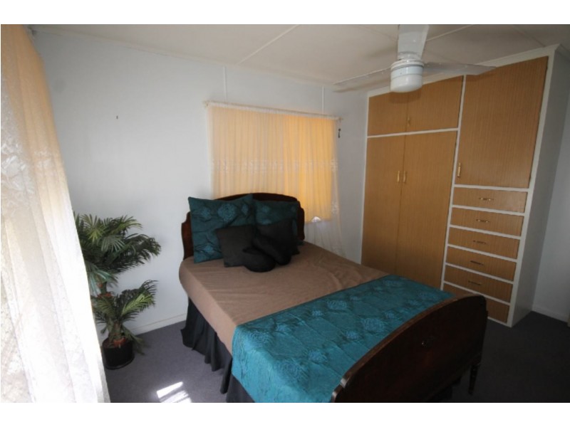 18 Hall Street, Dalby QLD 4405