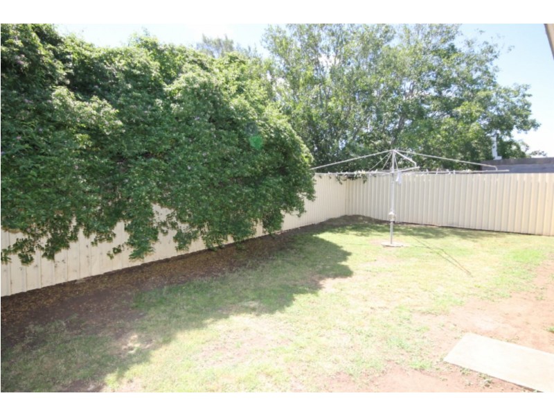 18 Hall Street, Dalby QLD 4405