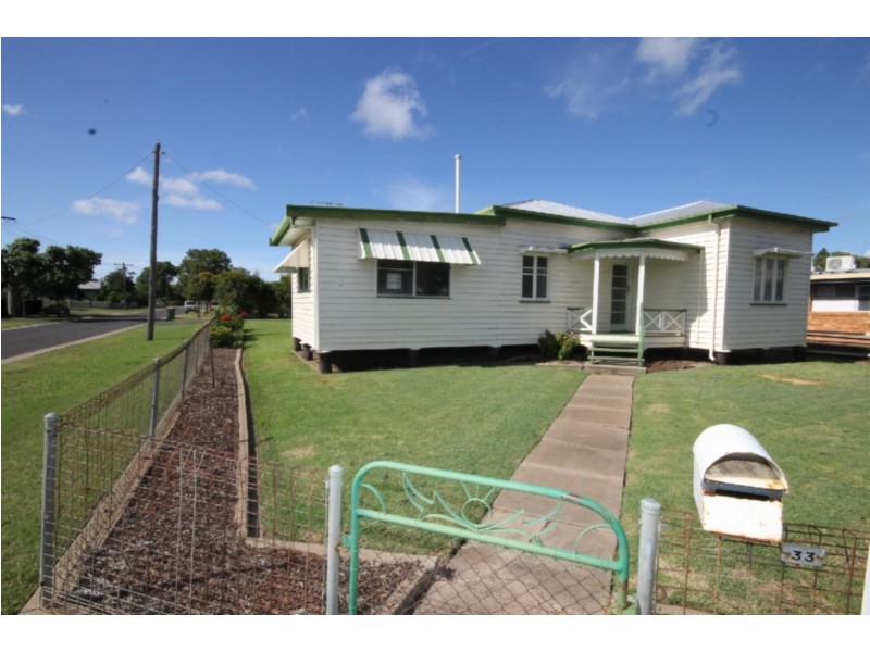 33 Myall Street, Dalby QLD 4405