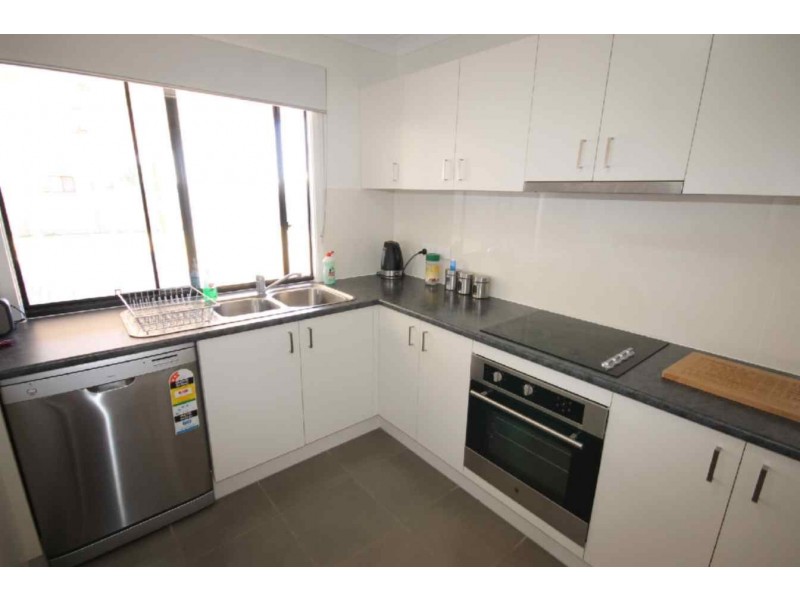 19 Barry Place, Dalby QLD 4405