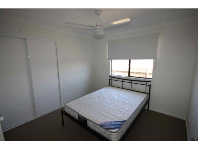 19 Barry Place, Dalby QLD 4405