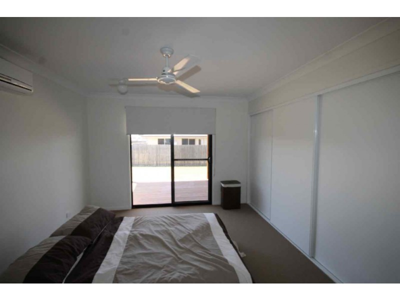 19 Barry Place, Dalby QLD 4405