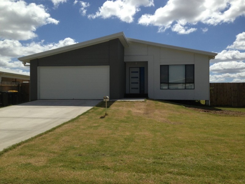 19 Barry Place, Dalby QLD 4405