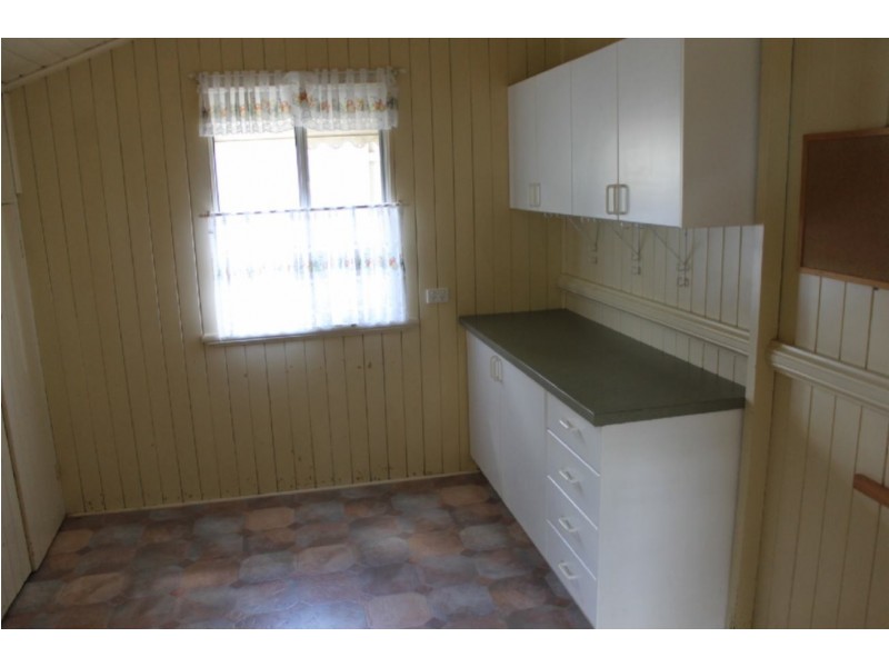 2 Loam Street, Dalby QLD 4405