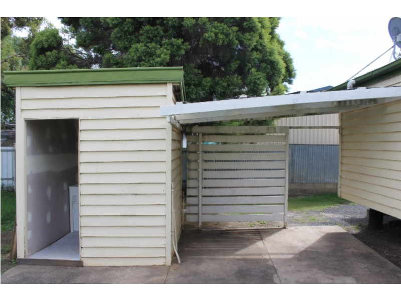 2 Loam Street, Dalby QLD 4405