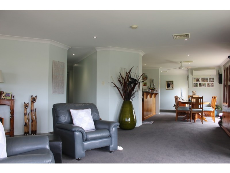 4 Agnes Street, Dalby QLD 4405