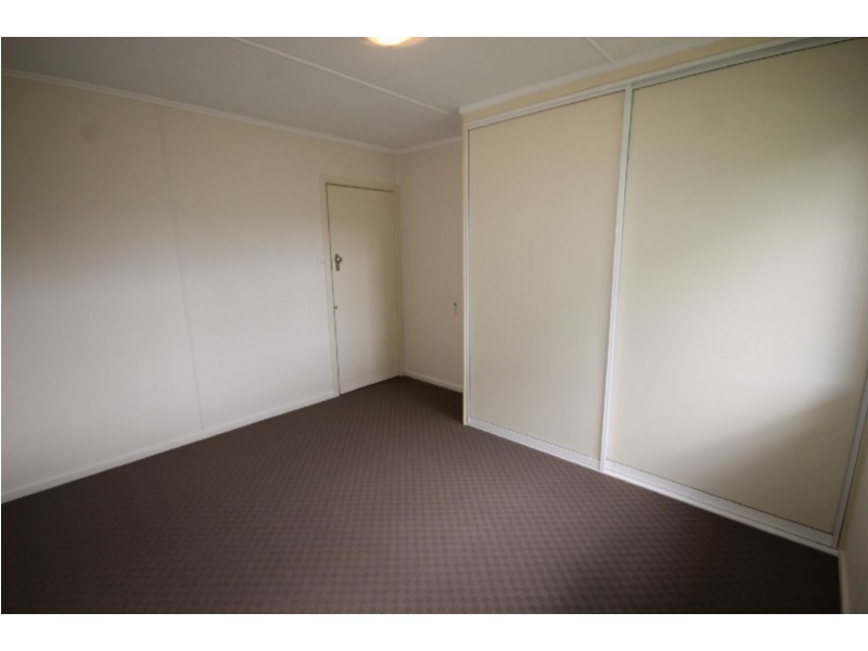 4 Bagot Street, Dalby QLD 4405