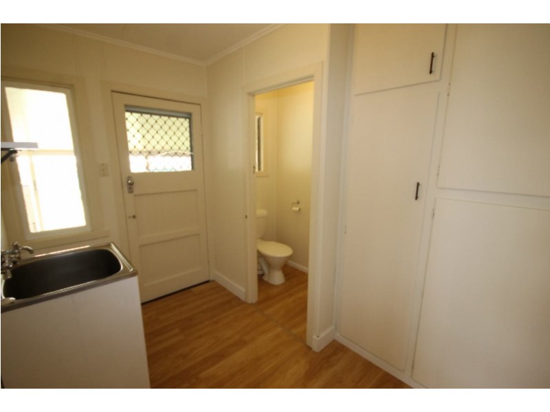4 Bagot Street, Dalby QLD 4405