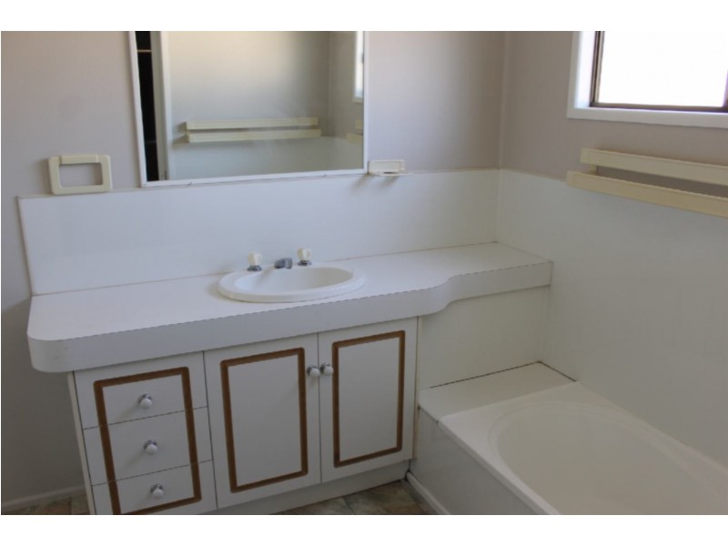 32 Edward Street, Dalby QLD 4405