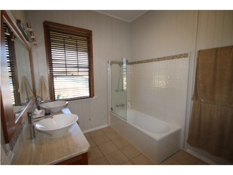 92 Orpen Street, Dalby QLD 4405