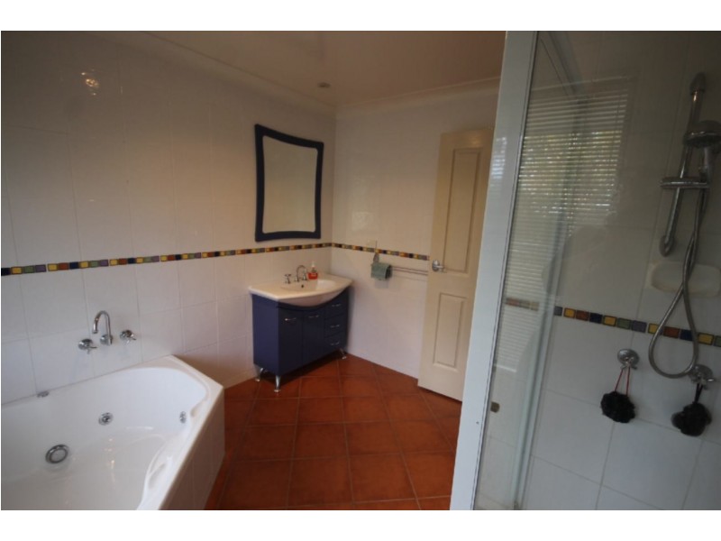 28 Sunrise Avenue, Dalby QLD 4405