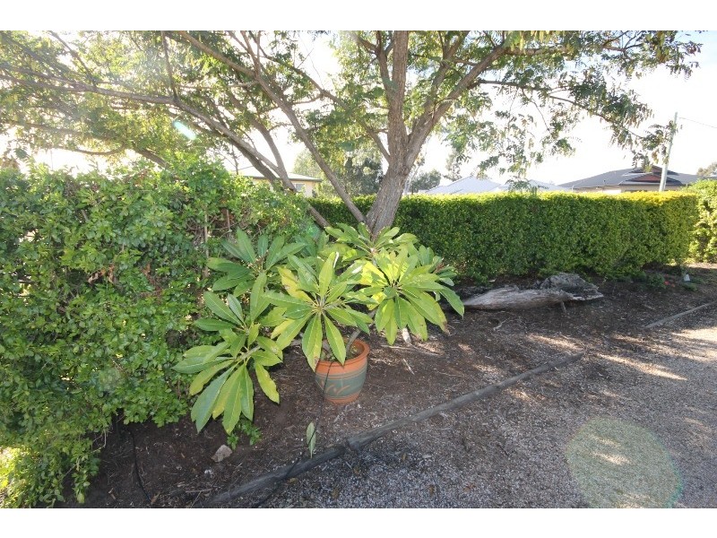 25 Leichhardt Ave, Dalby QLD 4405
