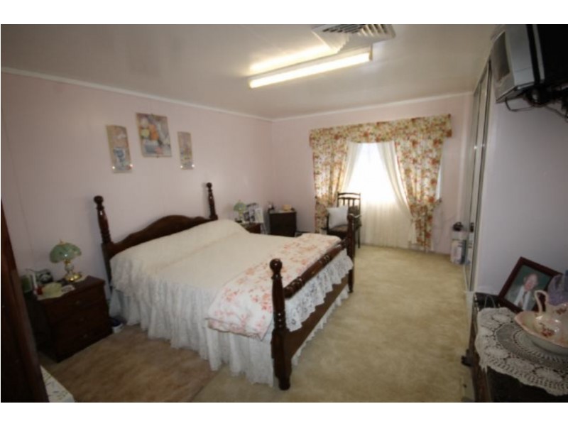 66 Palmer Street, Dalby QLD 4405