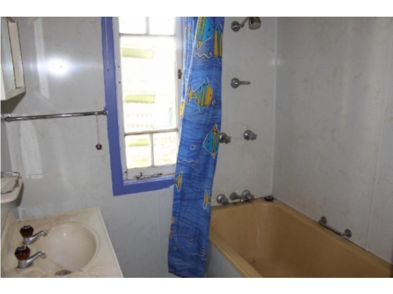 11 Alice Street, Dalby QLD 4405