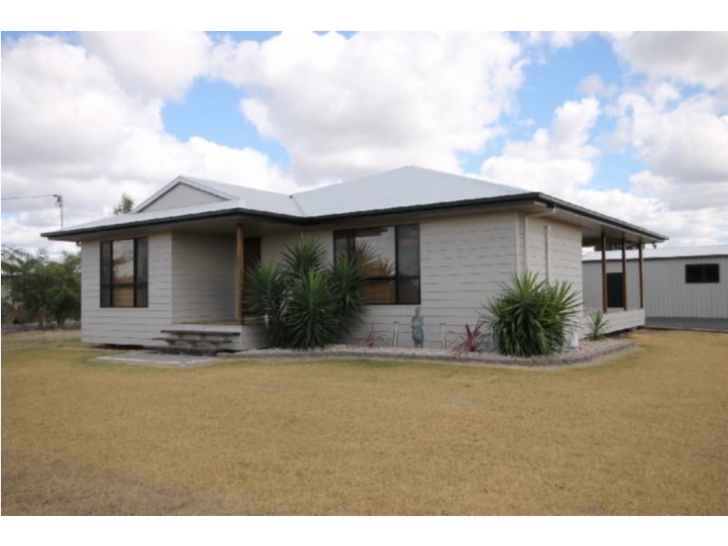 28 Millbrook Court, Dalby QLD 4405