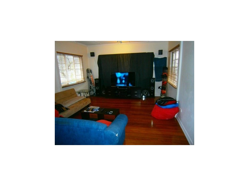 9 Lindsay Street, Dalby QLD 4405