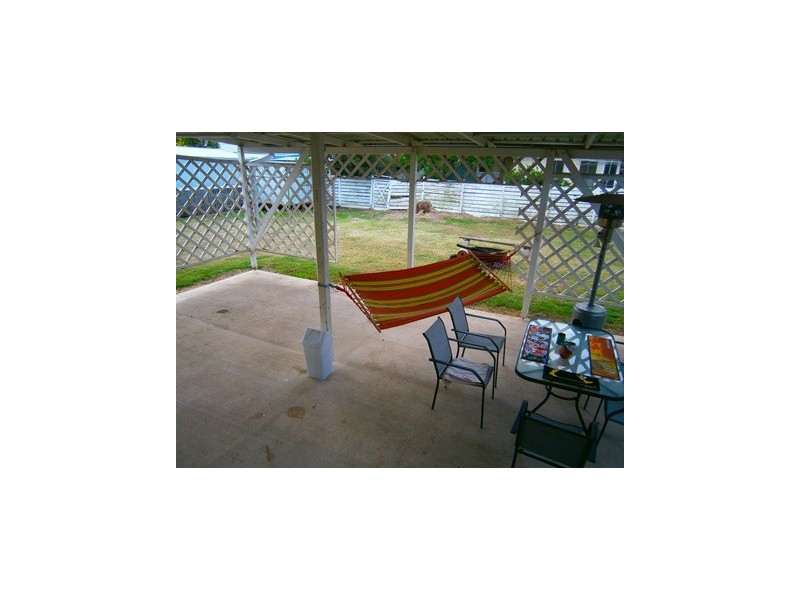 9 Lindsay Street, Dalby QLD 4405