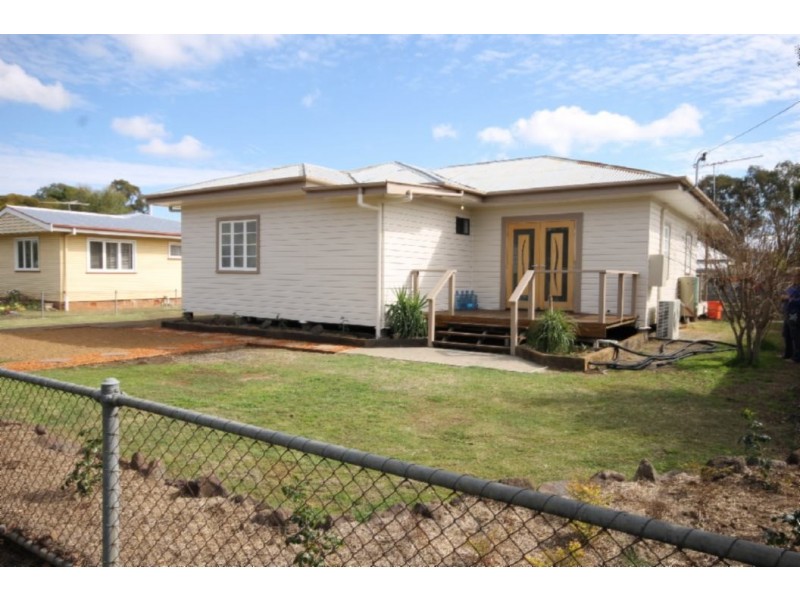 28 Garrow Street, Dalby QLD 4405