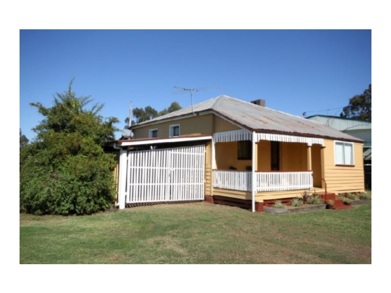 16 Matheson Street, Dalby QLD 4405