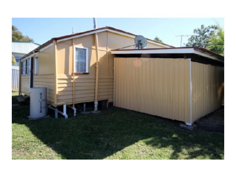 16 Matheson Street, Dalby QLD 4405