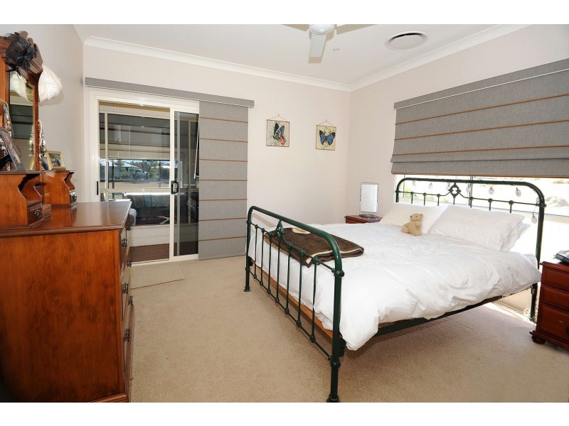 84 Southern Cross Drive, Dalby QLD 4405