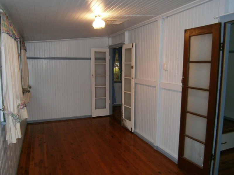 4 Bird Street, Dalby QLD 4405