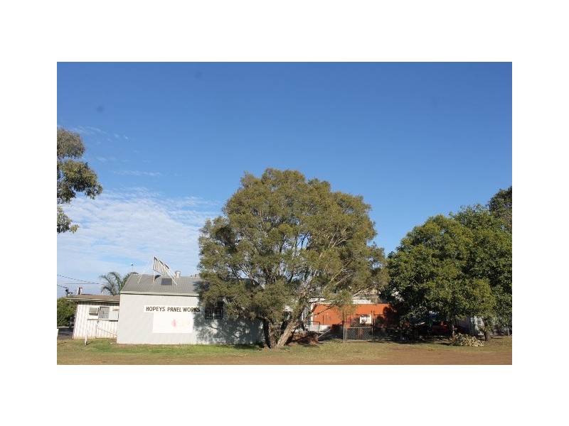 24 Nicholson Street, Dalby QLD 4405