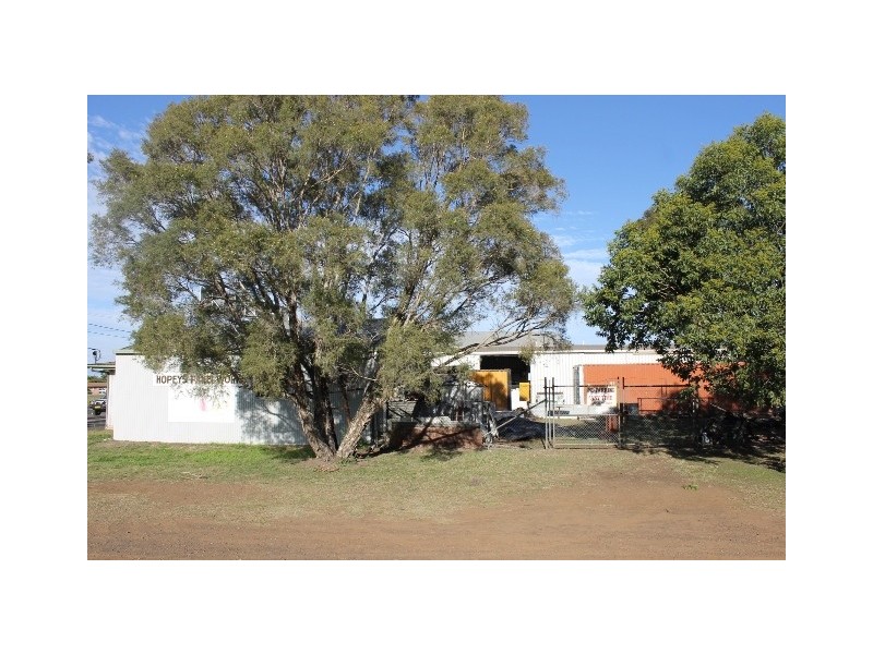 24 Nicholson Street, Dalby QLD 4405