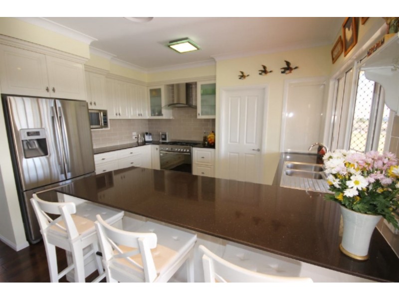 85 Southern Cross Drive, Dalby QLD 4405