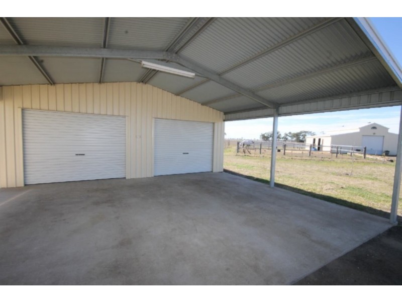 85 Southern Cross Drive, Dalby QLD 4405