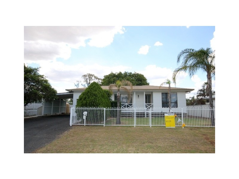 90 Owen Street, Dalby QLD 4405