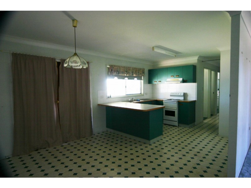 10 Russell Street, Dalby QLD 4405