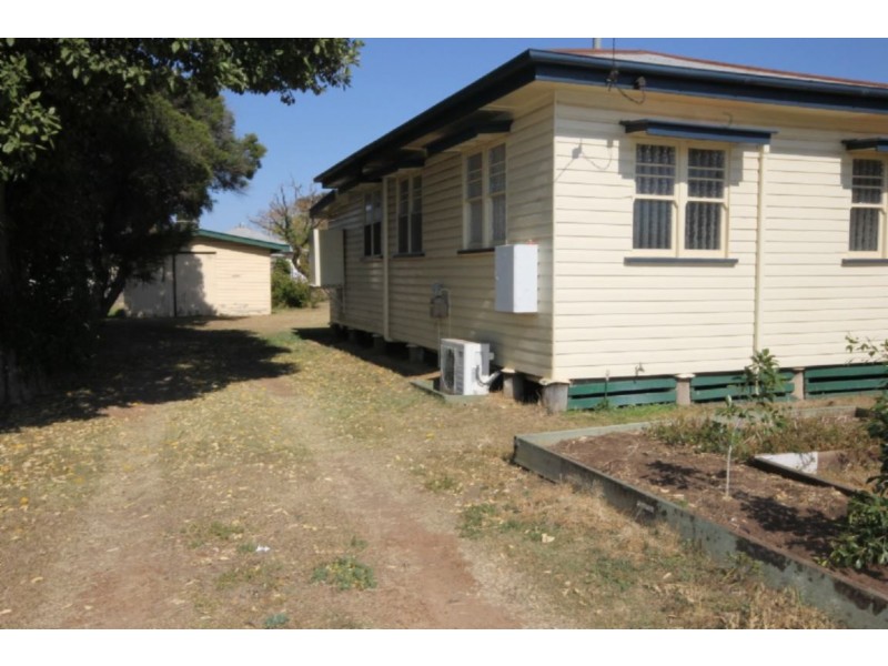 46 Palmer Street, Dalby QLD 4405