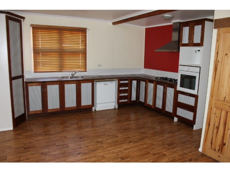 48 Alice Street, Dalby QLD 4405