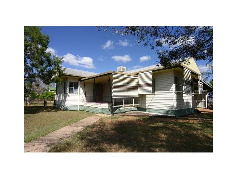22 Etty Street, Dalby QLD 4405