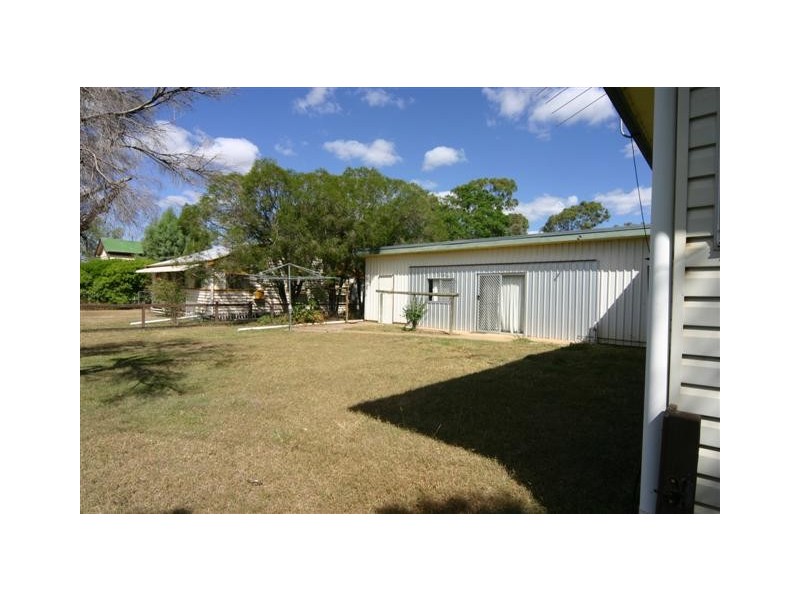 22 Etty Street, Dalby QLD 4405