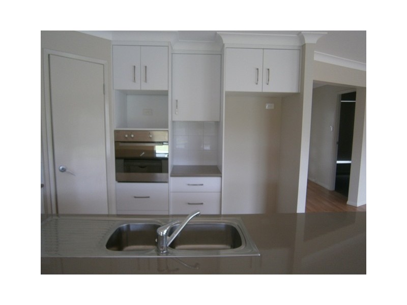 1 MONTCLAIR PLACE, Dalby QLD 4405