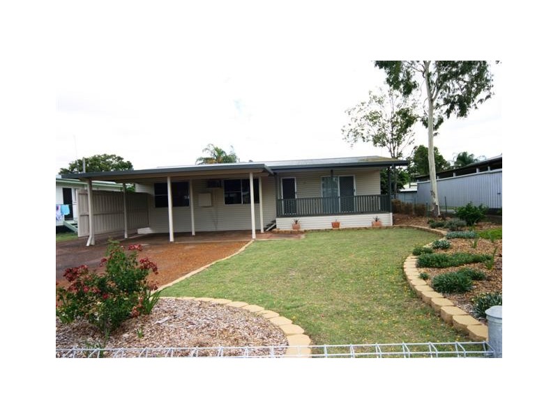 27 Swan Street, Dalby QLD 4405
