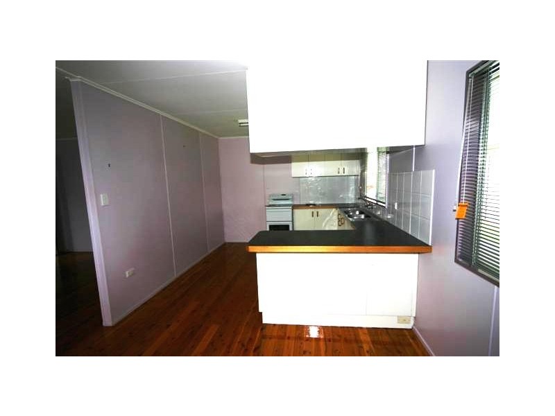27 Swan Street, Dalby QLD 4405