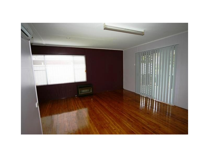 27 Swan Street, Dalby QLD 4405