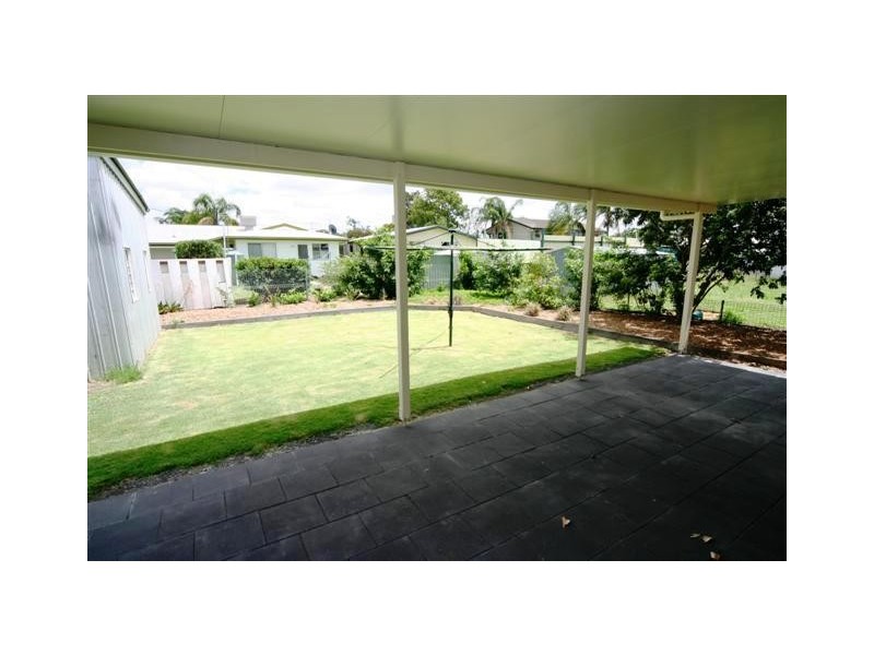 27 Swan Street, Dalby QLD 4405