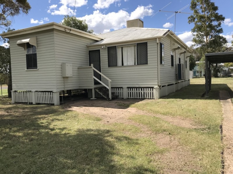 19 Etty Street, Dalby QLD 4405