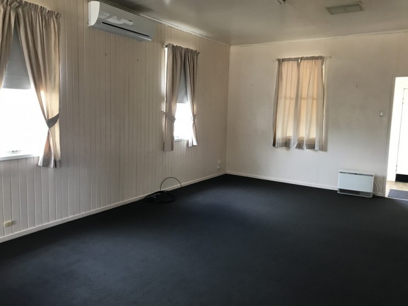 19 Etty Street, Dalby QLD 4405