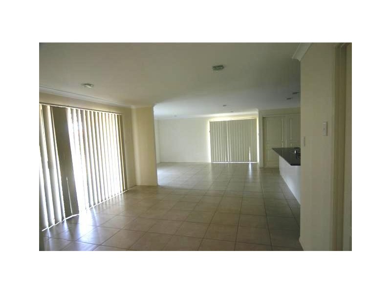 6 St Andrews Chase, Dalby QLD 4405